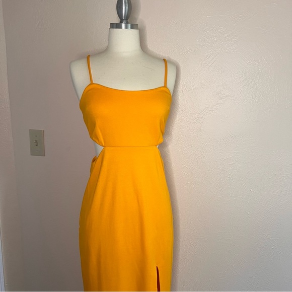H:Ours Haydon Dress in Canary Yellow size medium - Picture 6 of 8